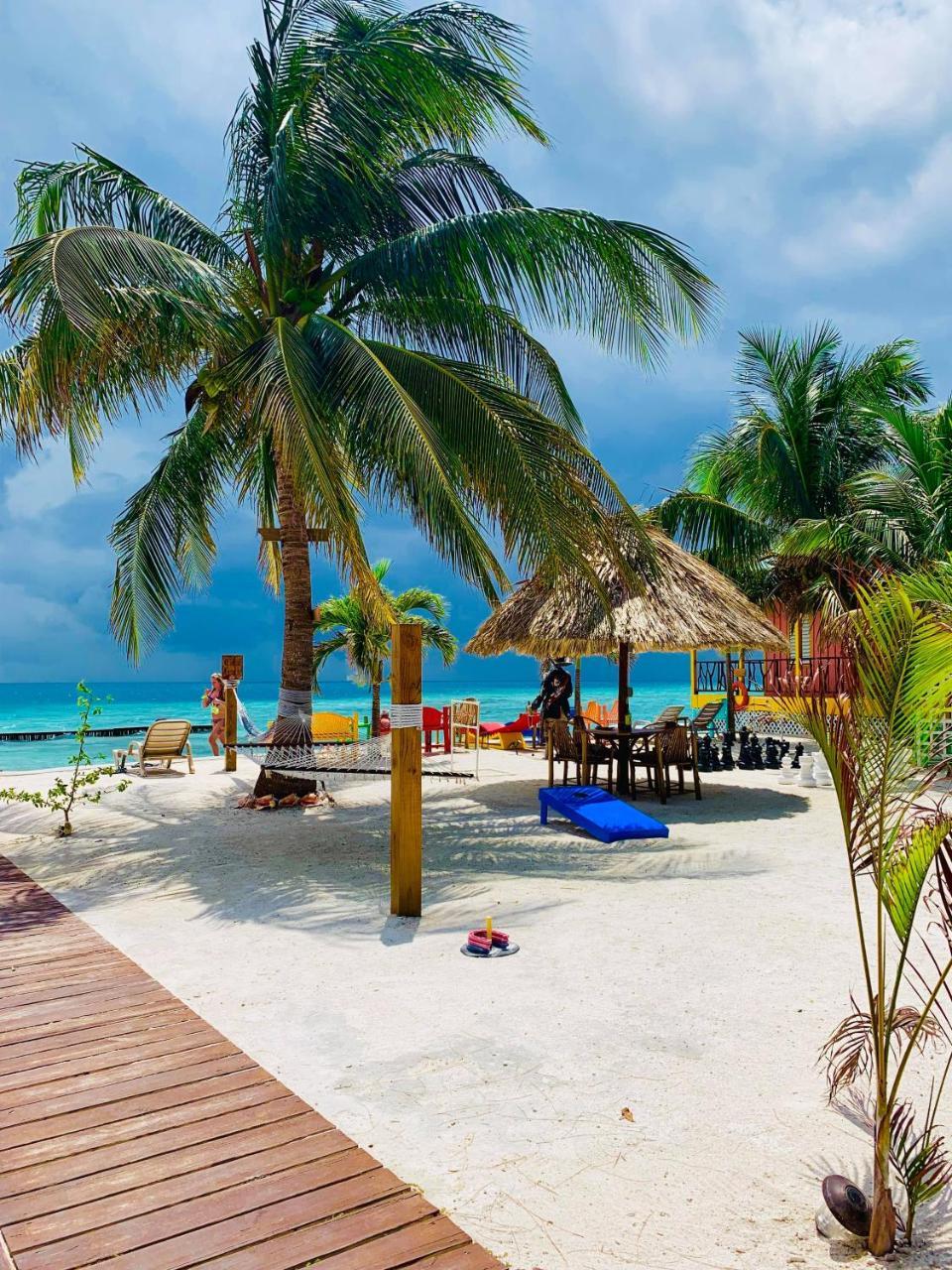 King Lewey'S Island Resort Placencia Εξωτερικό φωτογραφία