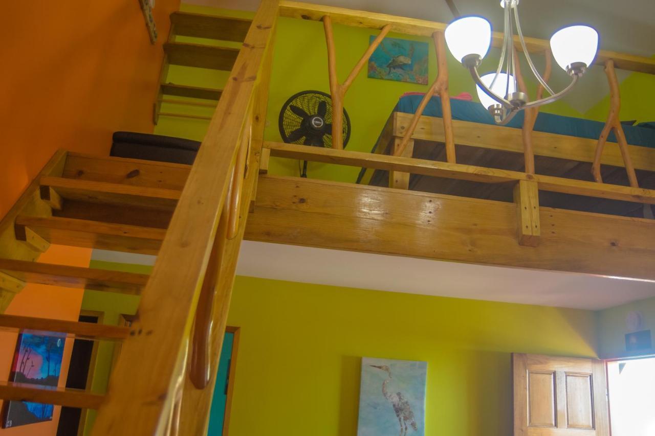 King Lewey'S Island Resort Placencia Εξωτερικό φωτογραφία